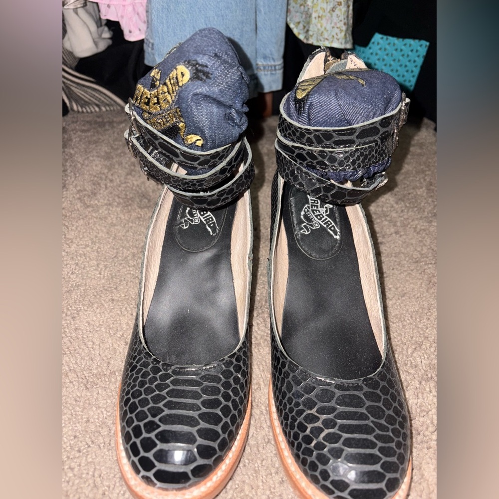 Freebird Mary Jane black leather shoe size 8